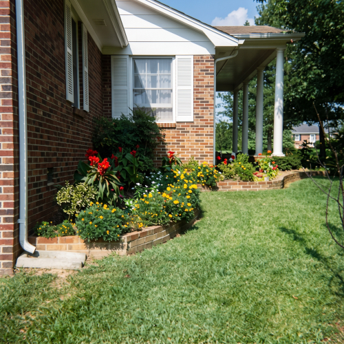 Left side flower bed on Marion Street