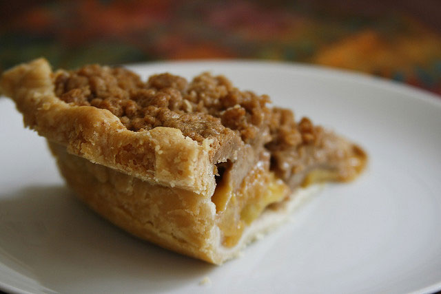 Crumb Peach Pie